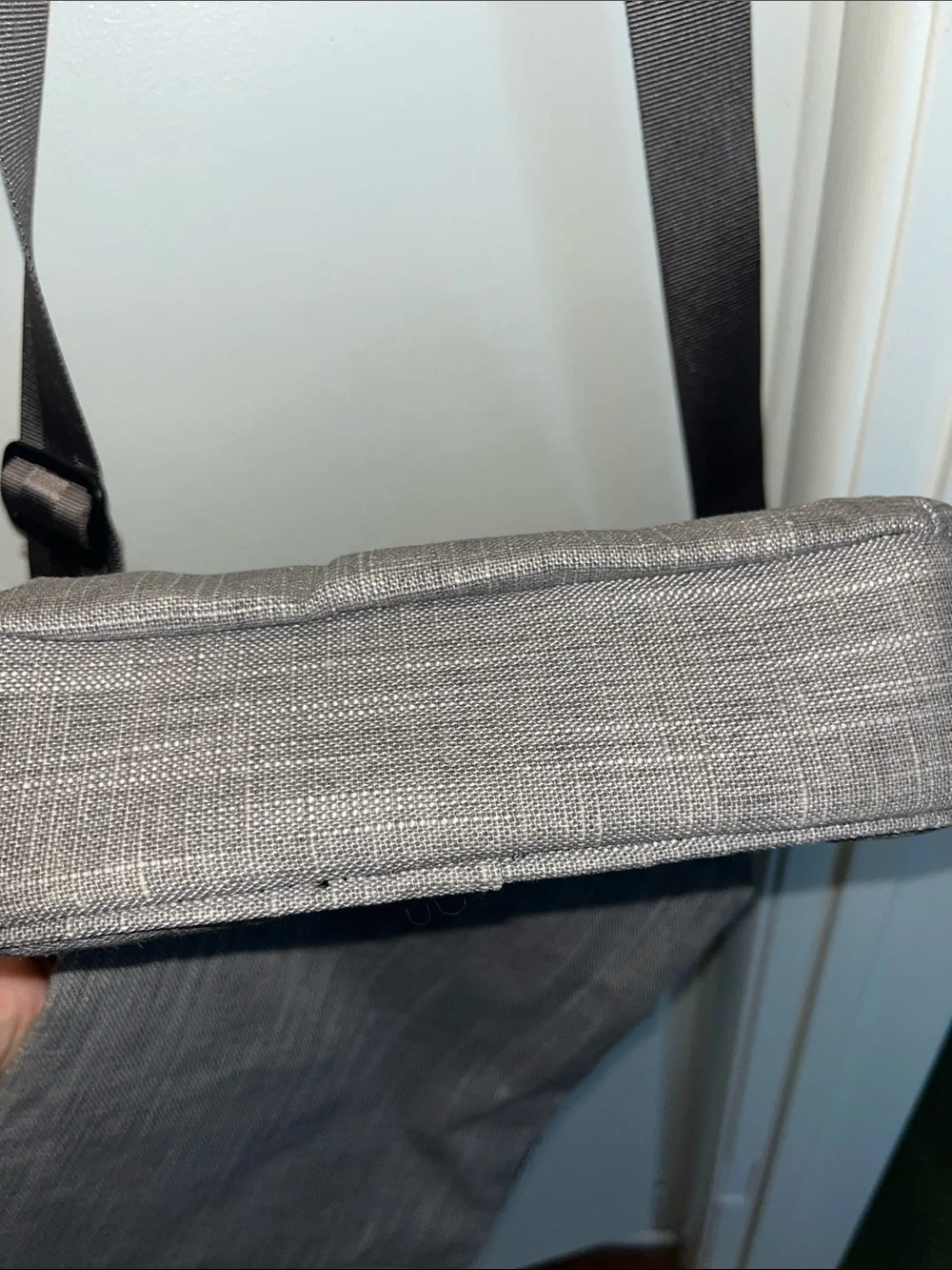 Booq Men's Gray Tech Messenger Bag with Adjustable Shoulder Strap
